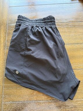 Lululemon Black Athletic Shorts with Elastic Waistband- Hotty Hot High Rise 4”